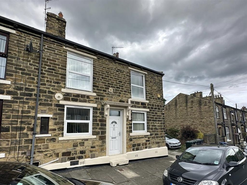 2 bed terraced house to rent in Acre Lane, Eccleshill, Bradford BD2