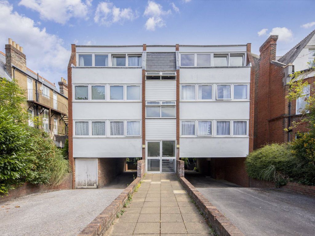 2 bed flat for sale in Parklands, Berrylands, Surbiton KT5 Zoopla
