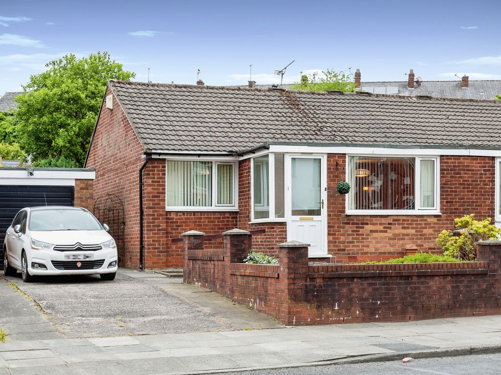 2 bed semidetached bungalow for sale in Pilsworth Road, Heywood OL10