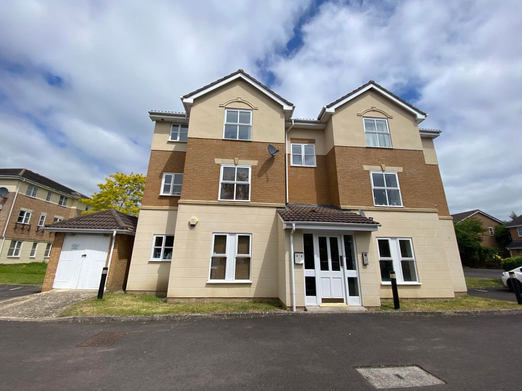 1 bed flat to rent in Richmond Avenue, Thatcham RG19 Zoopla