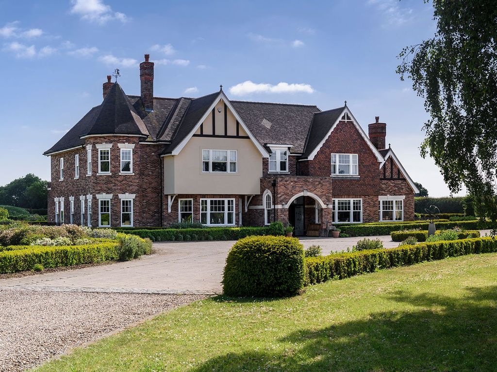 7 bed detached house for sale in Chenies Hill, Latimer, Chesham HP5, £