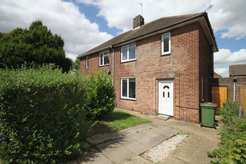 2 bed semidetached house to rent in Laceby Road, Grimsby DN34 Zoopla