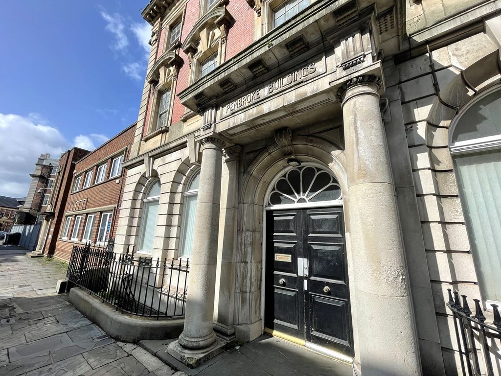 1 bed flat for sale in Cambrian Place, Swansea SA1, £61,000 Zoopla