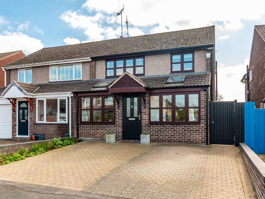 3 bed semidetached house for sale in Westerham Road, Ruddington