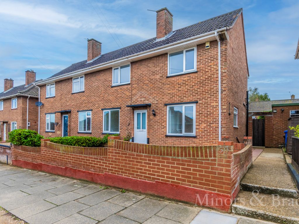 3 bed semidetached house to rent in Harwood Road, Norwich NR1, £1,250