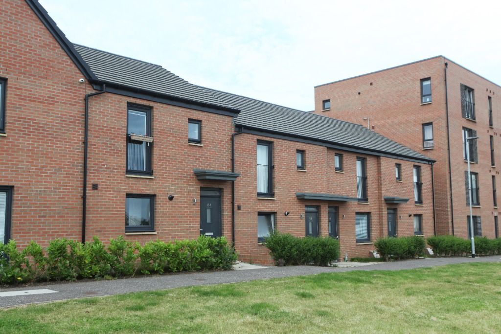 3 bed terraced house for sale in Greendykes Road, Craigmillar