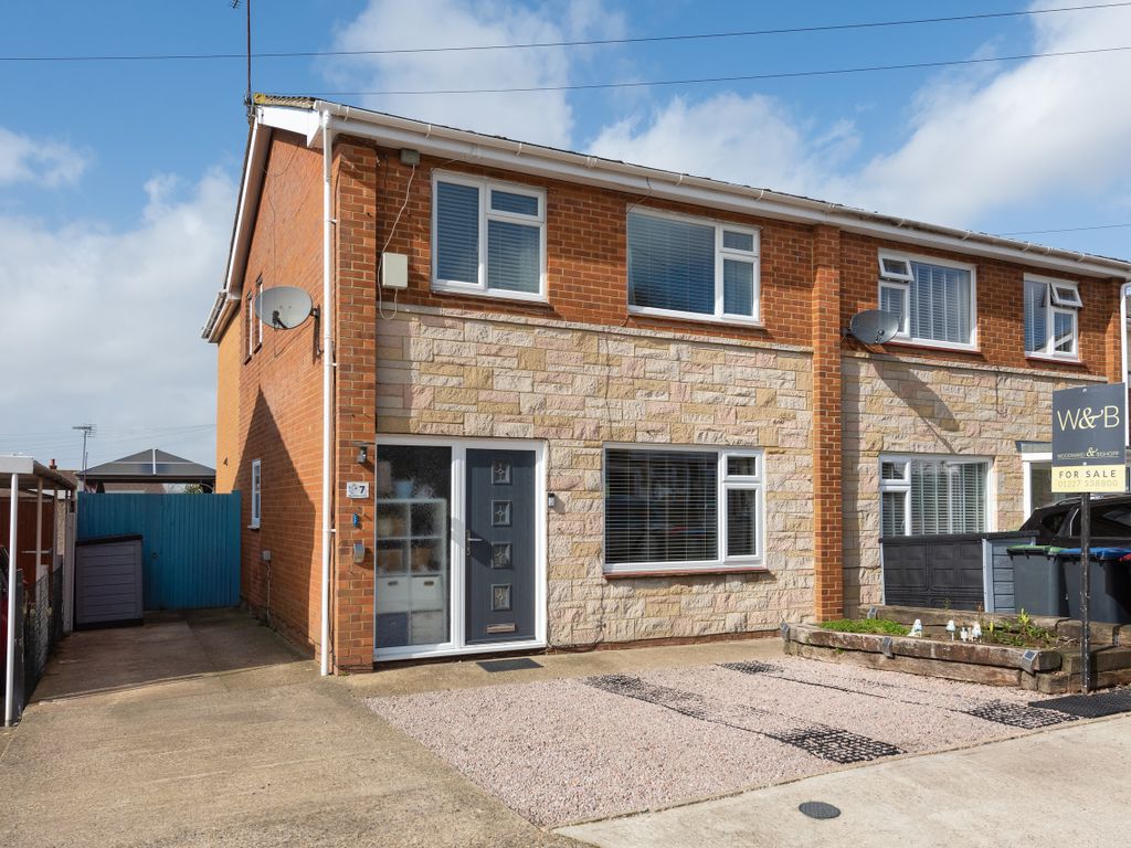 4 bed semidetached house for sale in Blenheim Close, Herne, Herne Bay