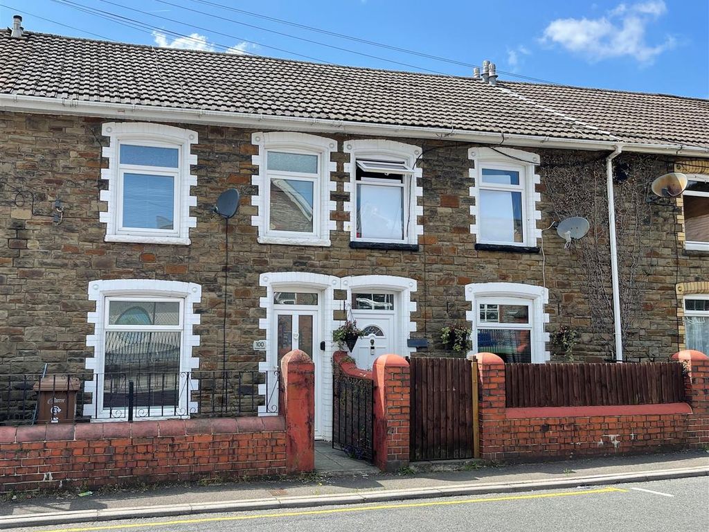 3 bed end terrace house to rent in Newport Road, Cwmcarn, Newport NP11