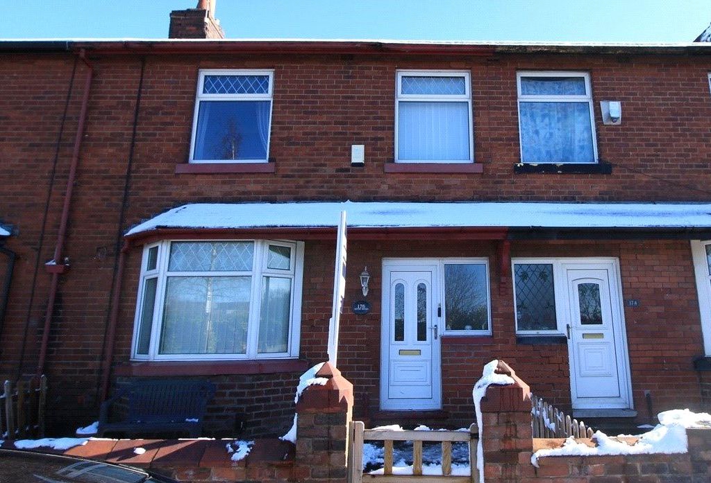 3 bed terraced house for sale in Shaw Road, Royton, Oldham, Greater