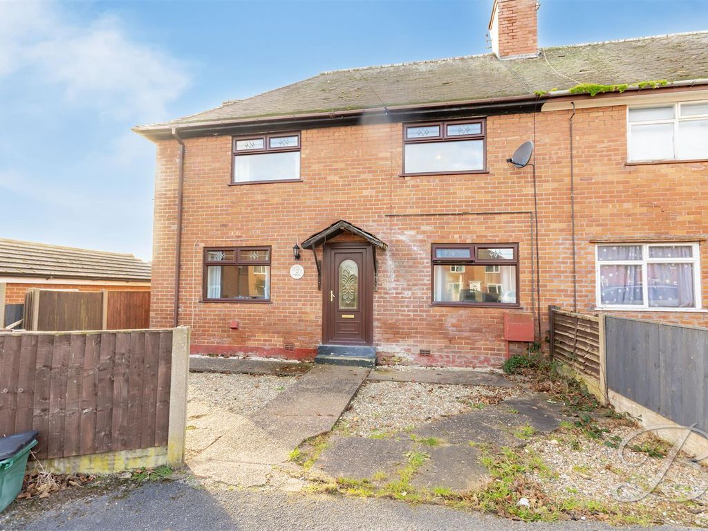 3 bed semidetached house for sale in Fourth Avenue, Edwinstowe