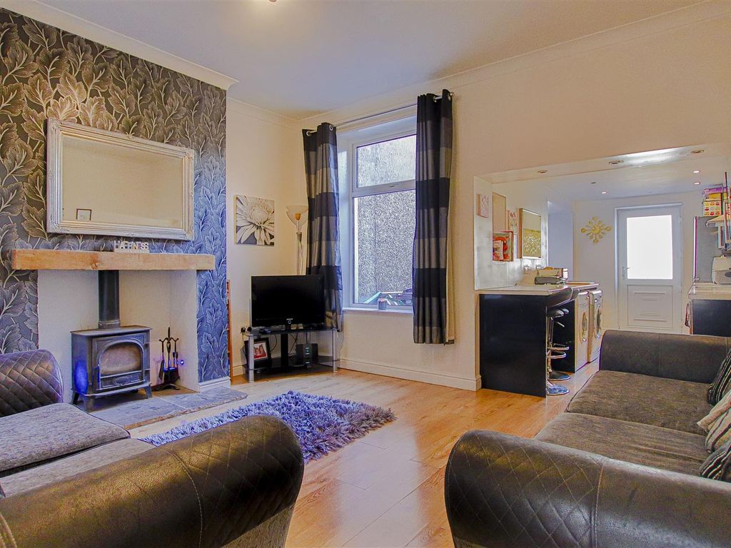 2 bed terraced house to rent in Station Road, Rishton, Blackburn BB1