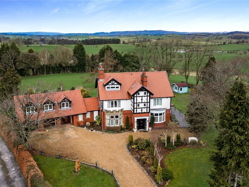 6 bed detached house for sale in Brogden Lane, Barnoldswick, Lancashire BB18 Zoopla