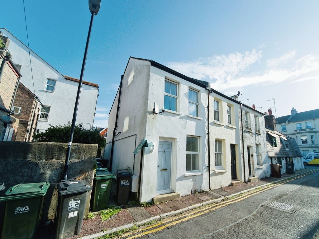 2 bed end terrace house for sale in Burfield Road, Eastbourne BN22, £225,000 Zoopla