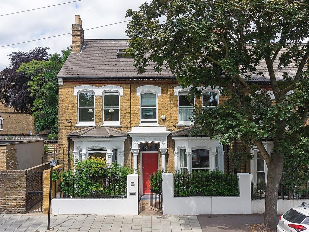 4 bed end terrace house for sale in Mervan Road, London SW2 Zoopla