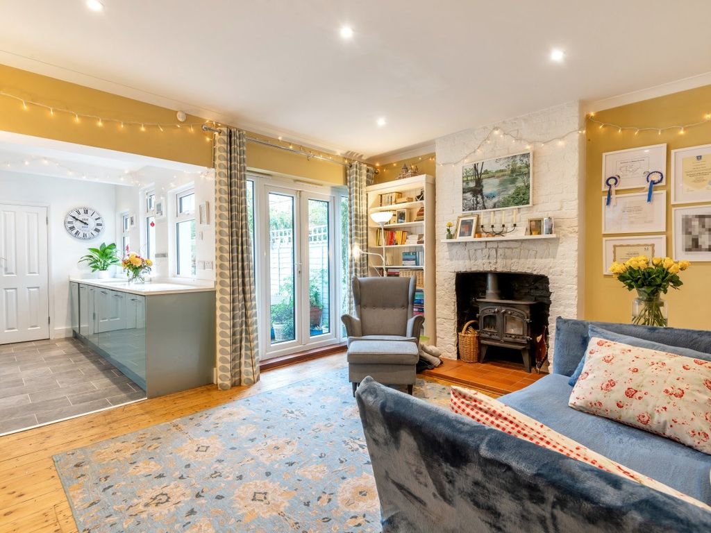 4 bed semidetached house for sale in Ranelagh Road, Redhill RH1 Zoopla