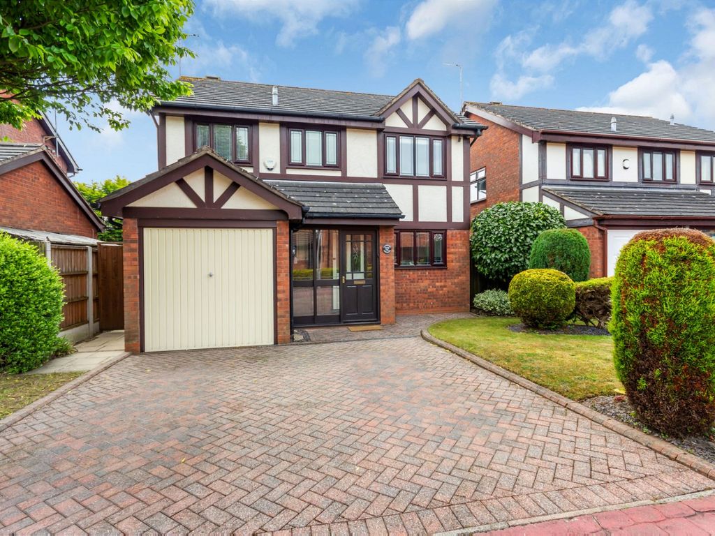 3 bed detached house for sale in Camrose Gardens, Pendeford