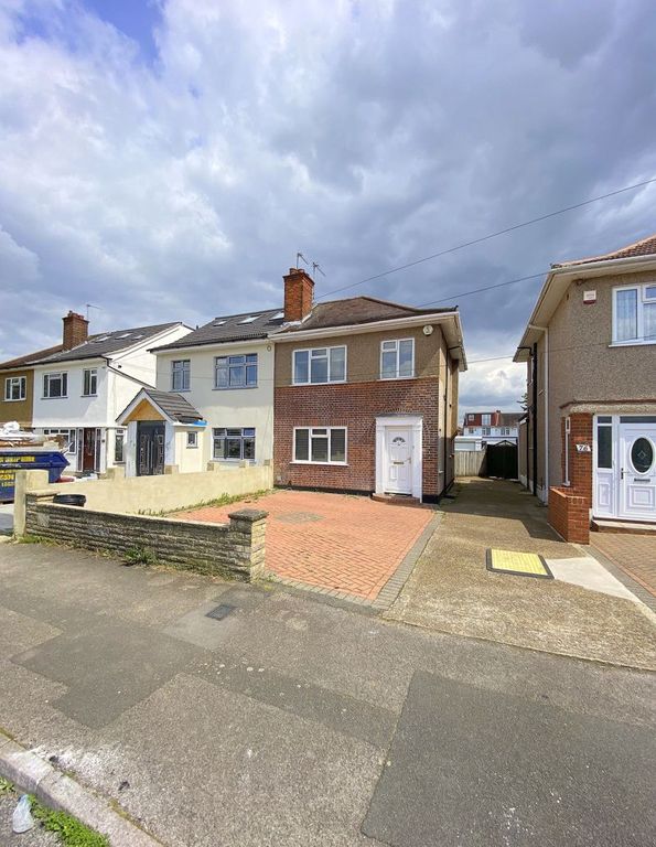 3 bed semidetached house for sale in Raynton Drive, Hayes UB4 Zoopla