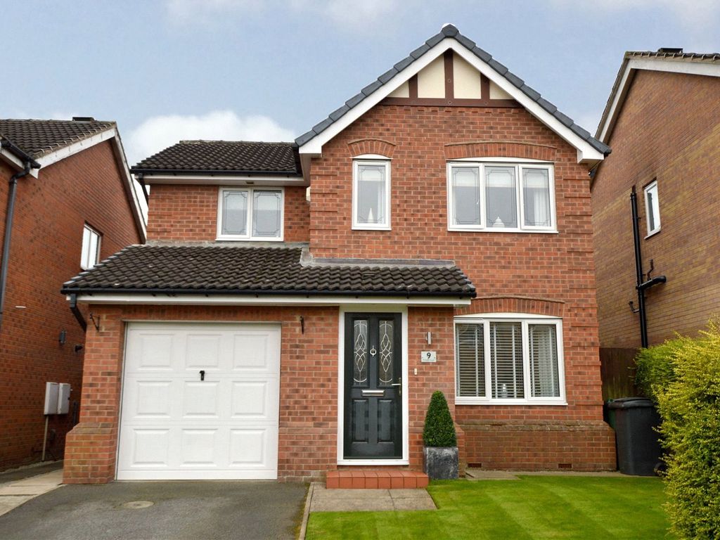 3 bed detached house for sale in Priestley Court, Pudsey LS28, £375,000