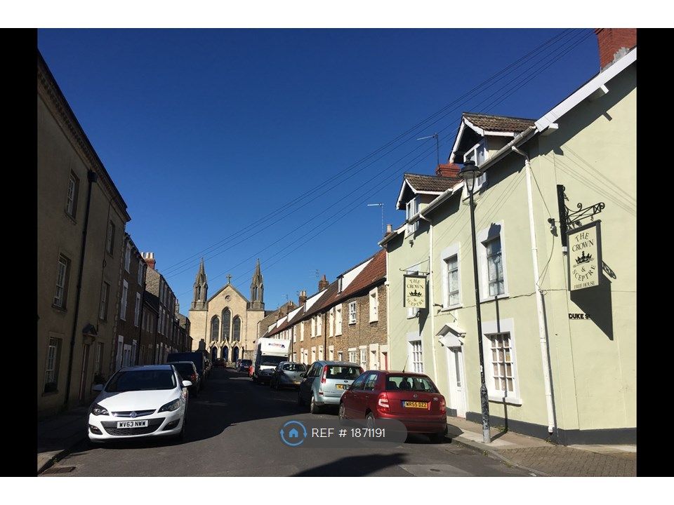 1 bed flat to rent in Trinity Street, Frome BA11, £775 pcm Zoopla