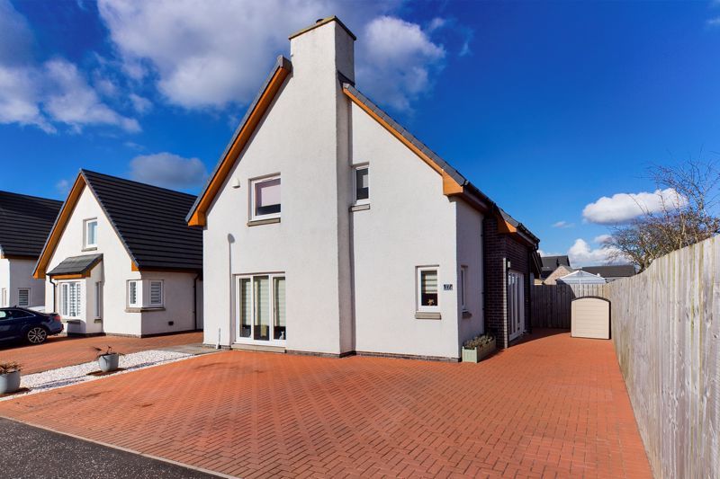 4 bed property for sale in Mumbles Wynd, Carluke ML8 Zoopla