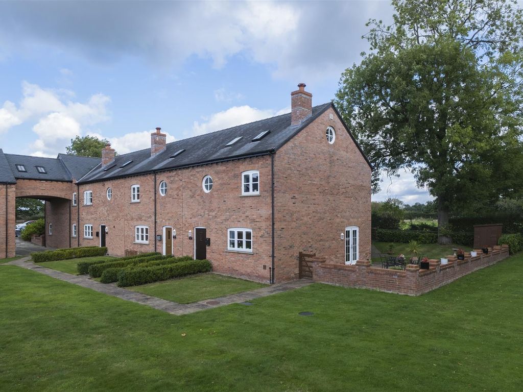 4 bed property for sale in Warmingham Grange, Warmingham, Sandbach CW11