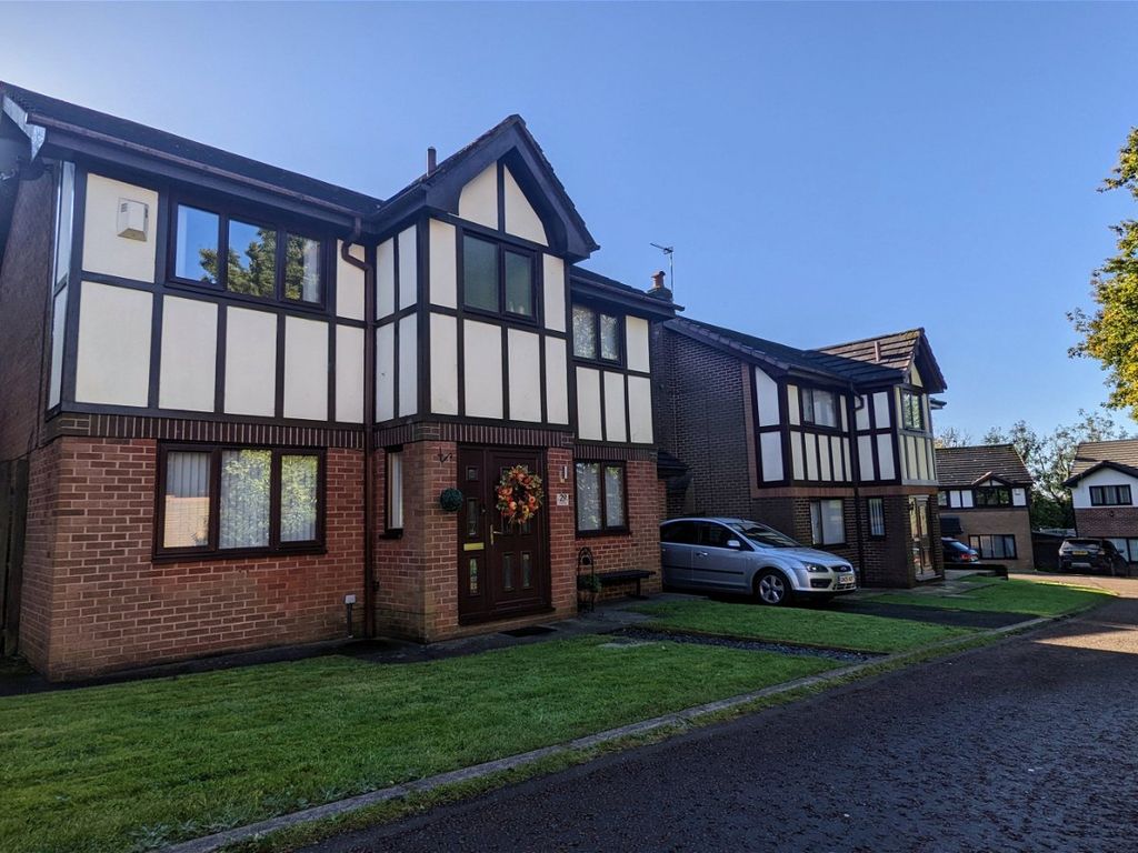 3 bed detached house for sale in Parklands, Skelmersdale WN8, £240,000