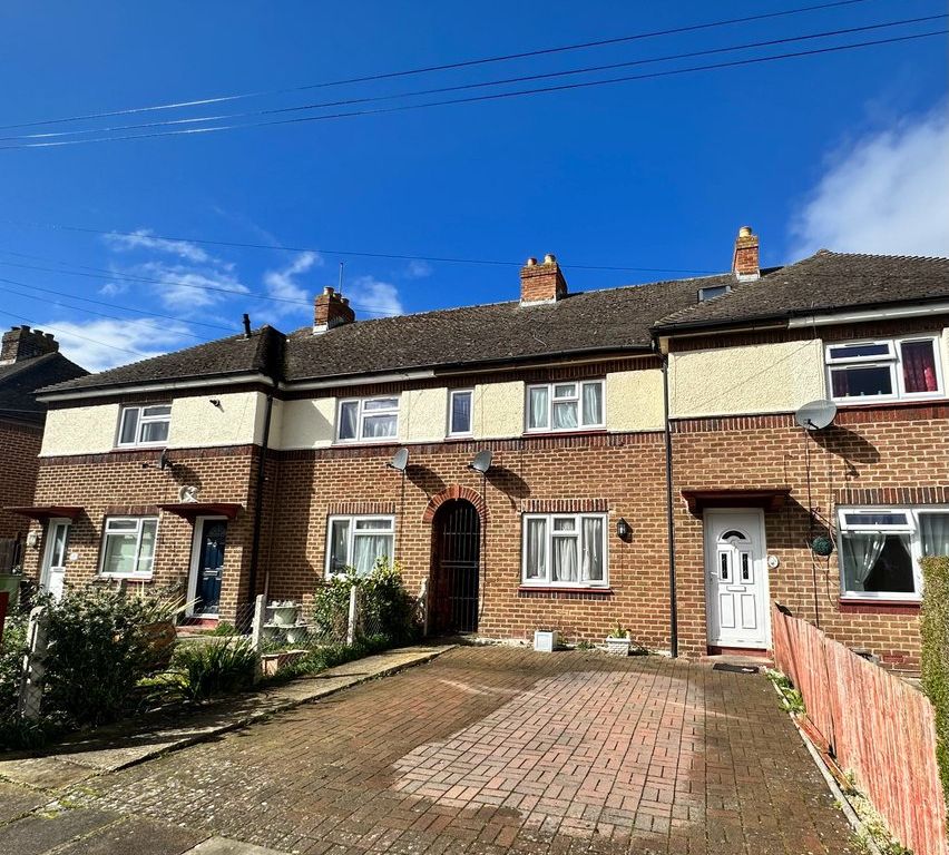 3 bed terraced house for sale in Thames Road, Cheltenham GL52 Zoopla