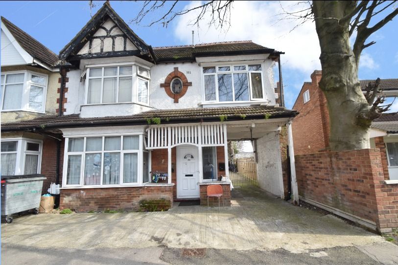 Biscot Road, Luton LU3  