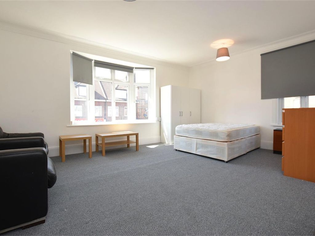 Studio to rent in Greenford Road, Sudbury Hill, Harrow HA1 Zoopla