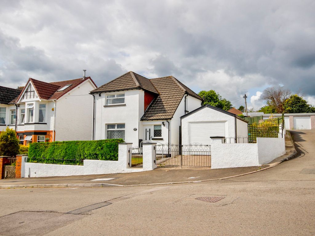3 bed detached house for sale in CeiBach, Pentwyn Road, Blackwood NP12 Zoopla