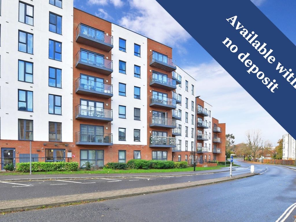 1 bed flat to rent in Apex Apartments, West Green Drive RH11, £1,200