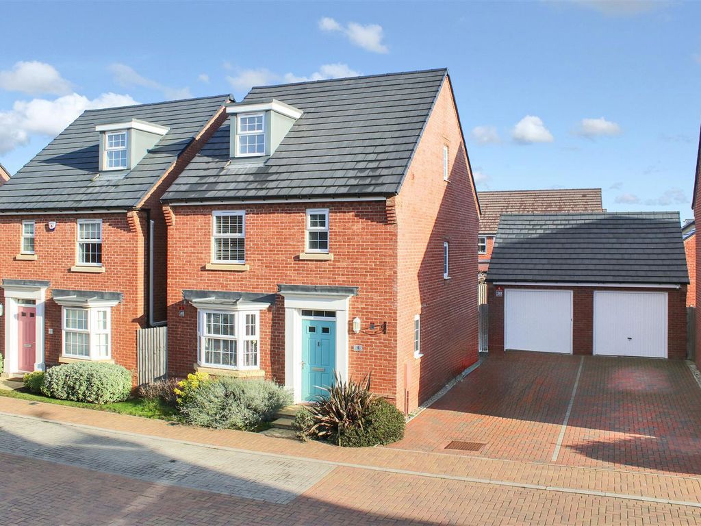 4 bed detached house for sale in Agase Way, Brooklands, Milton Keynes