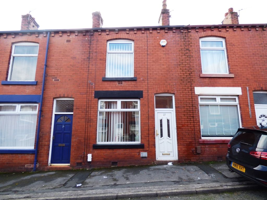 2 bed terraced house to rent in Huxley Street, Halliwell, Bolton BL1, £
