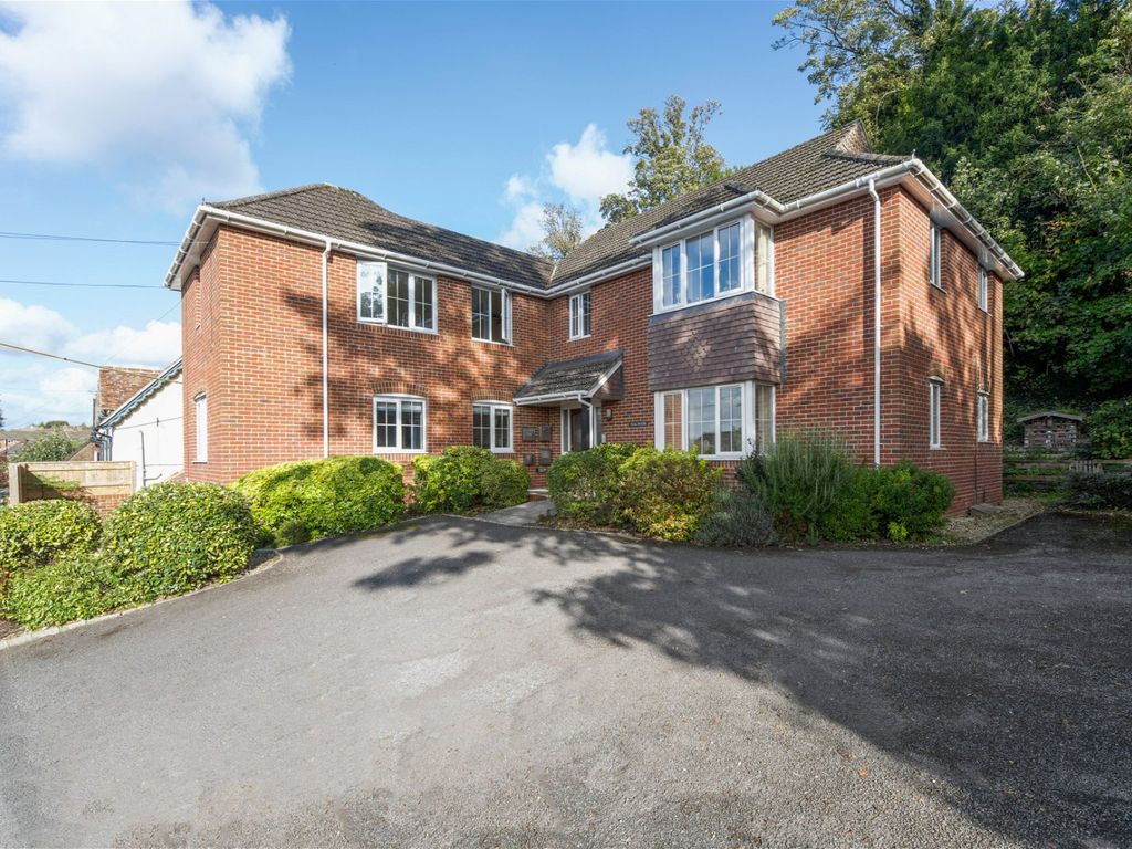 1 bed flat for sale in Duck Lane, Laverstock SP1, £150,000 Zoopla