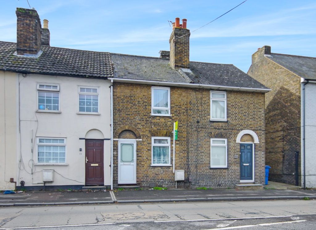 2 bed property for sale in London Road, Sittingbourne ME10 Zoopla