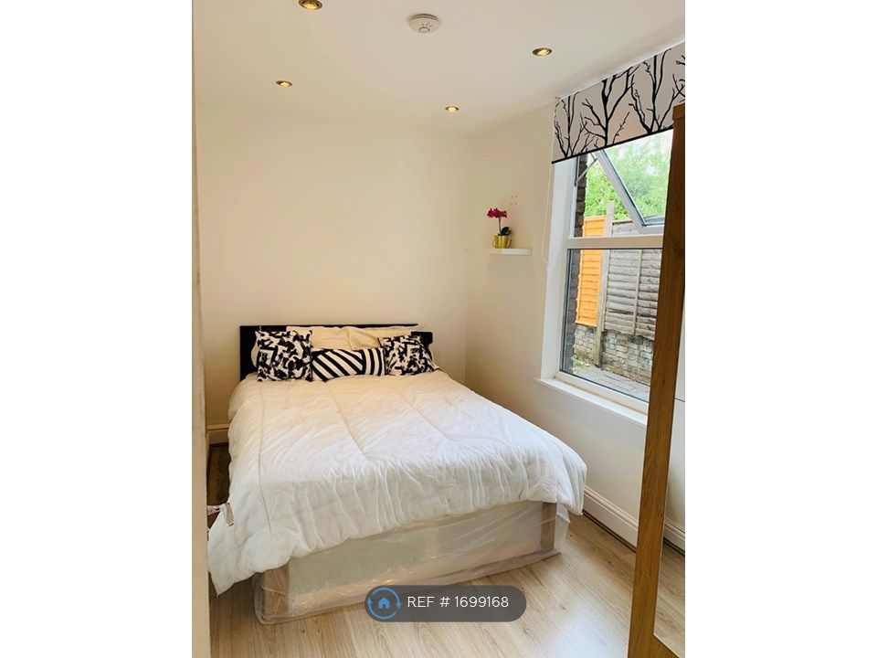 1 bed flat to rent in Brook Street, Luton LU3 Zoopla