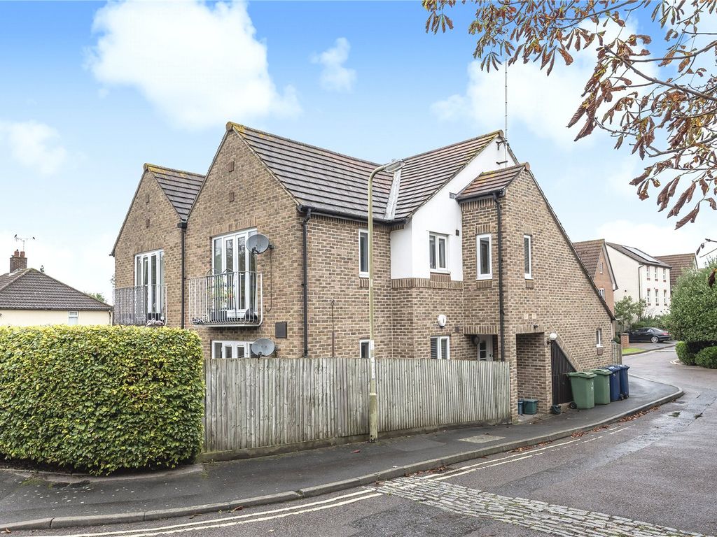 2 bed end terrace house to rent in Jack Straws Lane, Headington OX3, £