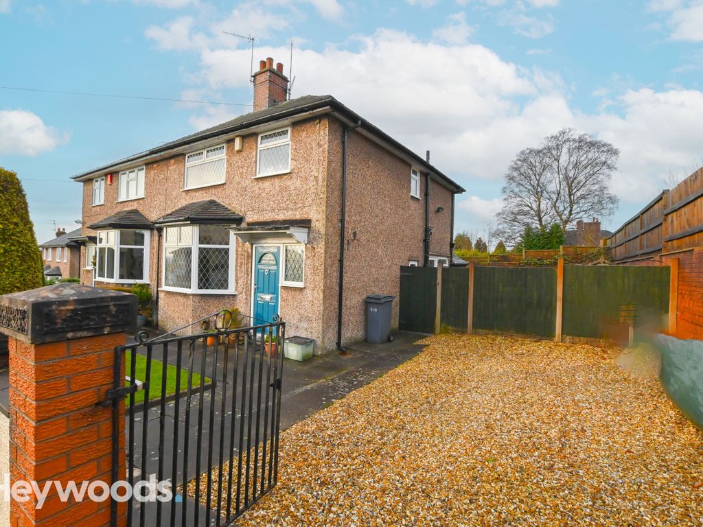 3 bed semidetached house for sale in Kingsland Avenue, Oakhill, Stoke