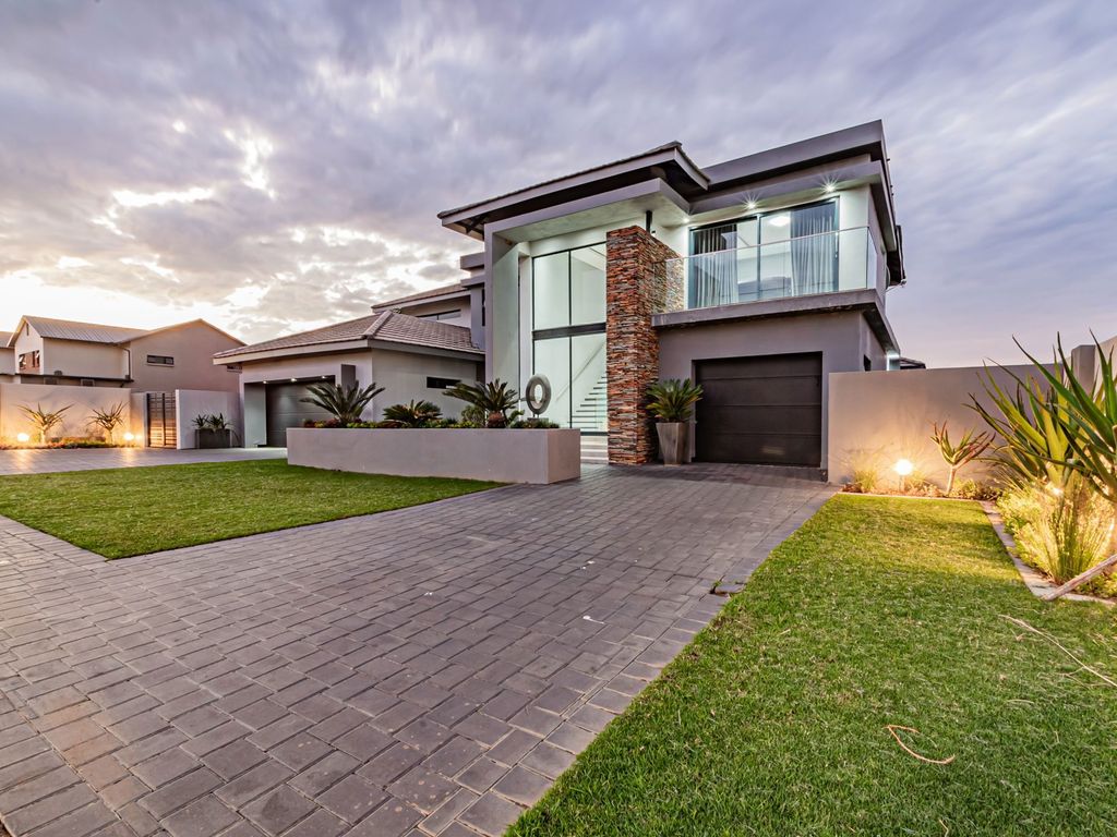 5 bed detached house for sale in 710 Christiaan Street, Six Fountains ...