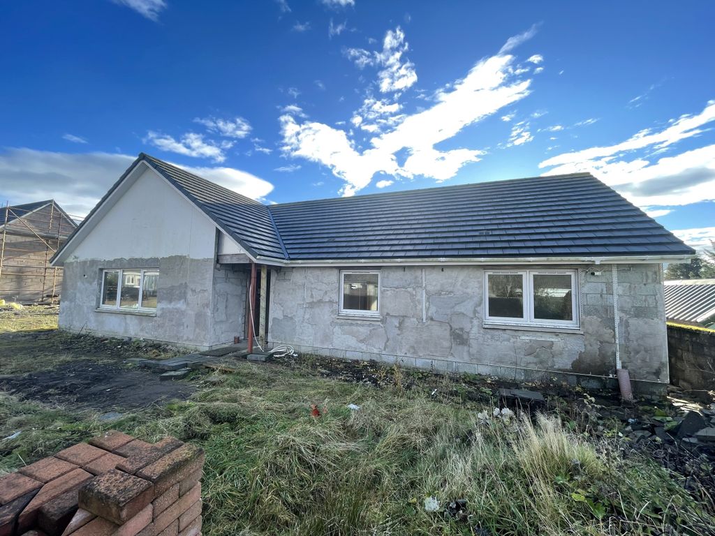 4 bed detached bungalow for sale in Avonlea, Main Street, New Gilston, Leven, Fife KY8, £129,000