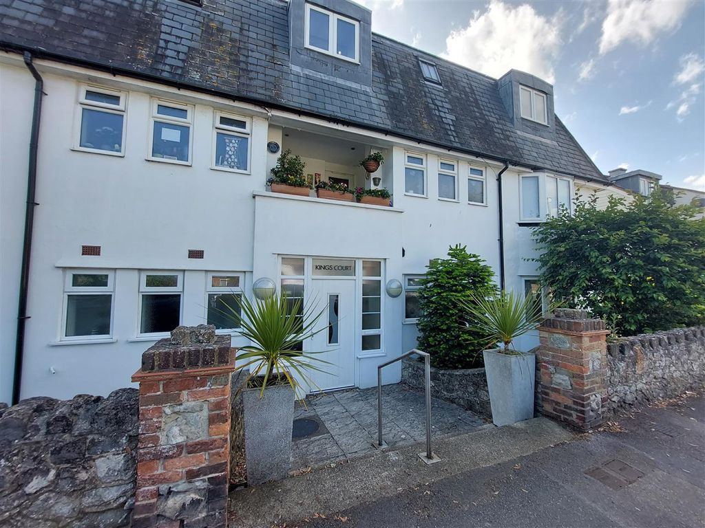 2 bed flat for sale in Kings Court, Twiss Road, Hythe CT21 Zoopla
