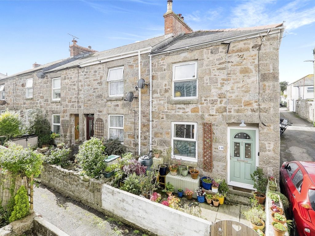 3 bed end terrace house for sale in Nevada Place, Heamoor, Penzance