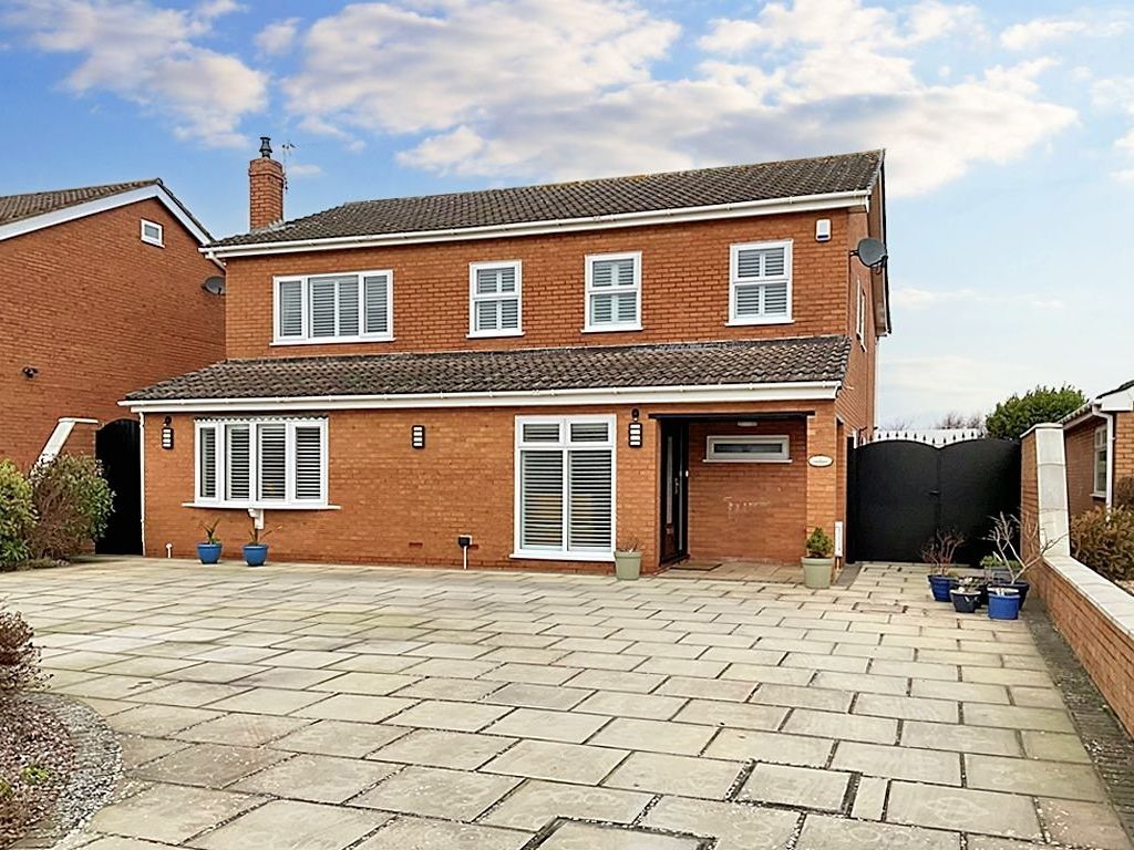 5 bed detached house for sale in Chatsworth Road, Ainsdale, Southport