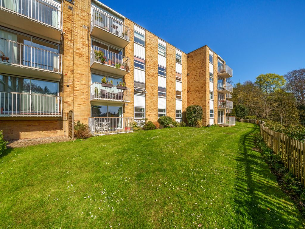 2 bed flat for sale in Beech House, Ancastle Green, HenleyOnThames