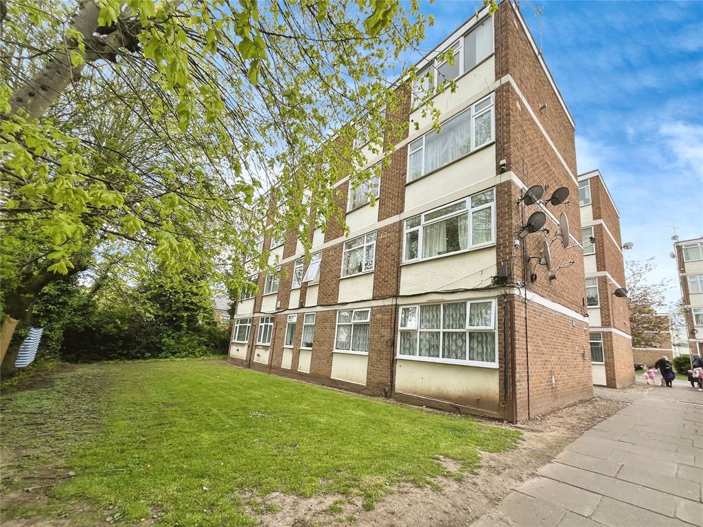 2 bed flat for sale in Culworth Court, Coventry, West Midlands CV6, £