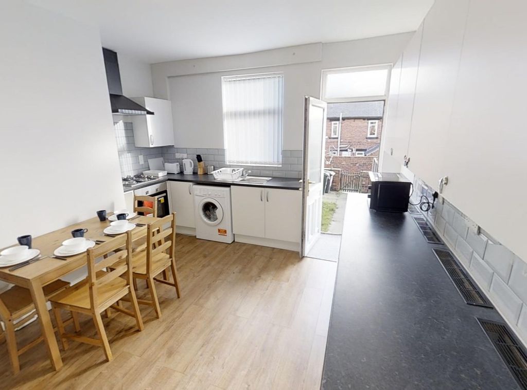 4 bed terraced house for sale in Wansfell Terrace, Oakwell, Barnsley