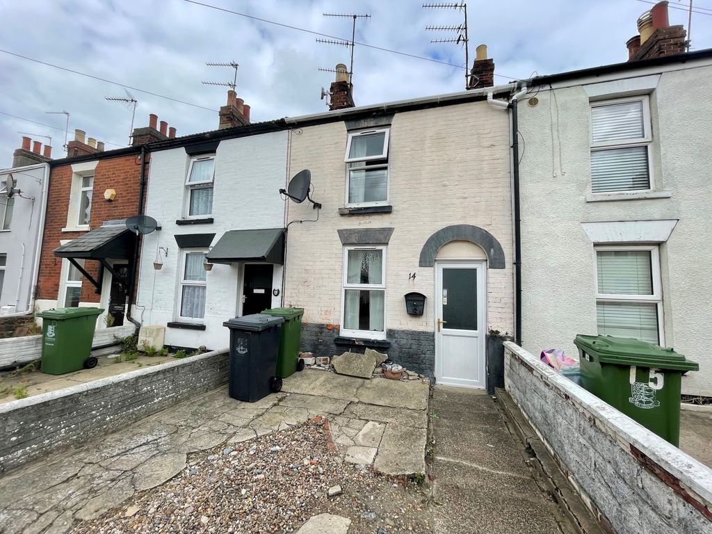 2 bed terraced house for sale in Jury Street, Great Yarmouth NR30 Zoopla
