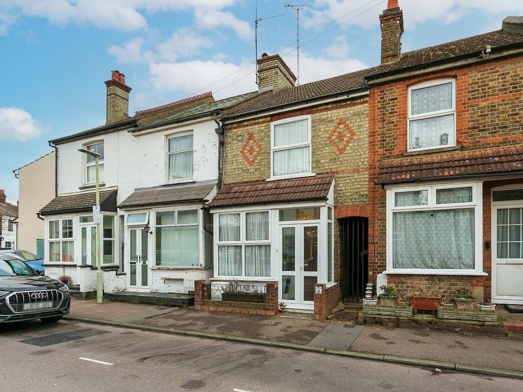 2 bed terraced house for sale in Cannon Road, Watford, Hertfordshire