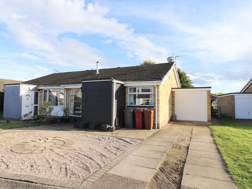 2 bed semidetached bungalow for sale in Huntingdon Crescent, Burton