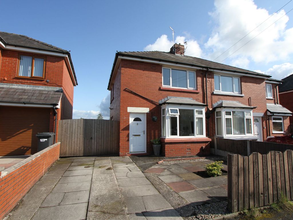 2 bed semidetached house for sale in Recreation Avenue, AshtonIn